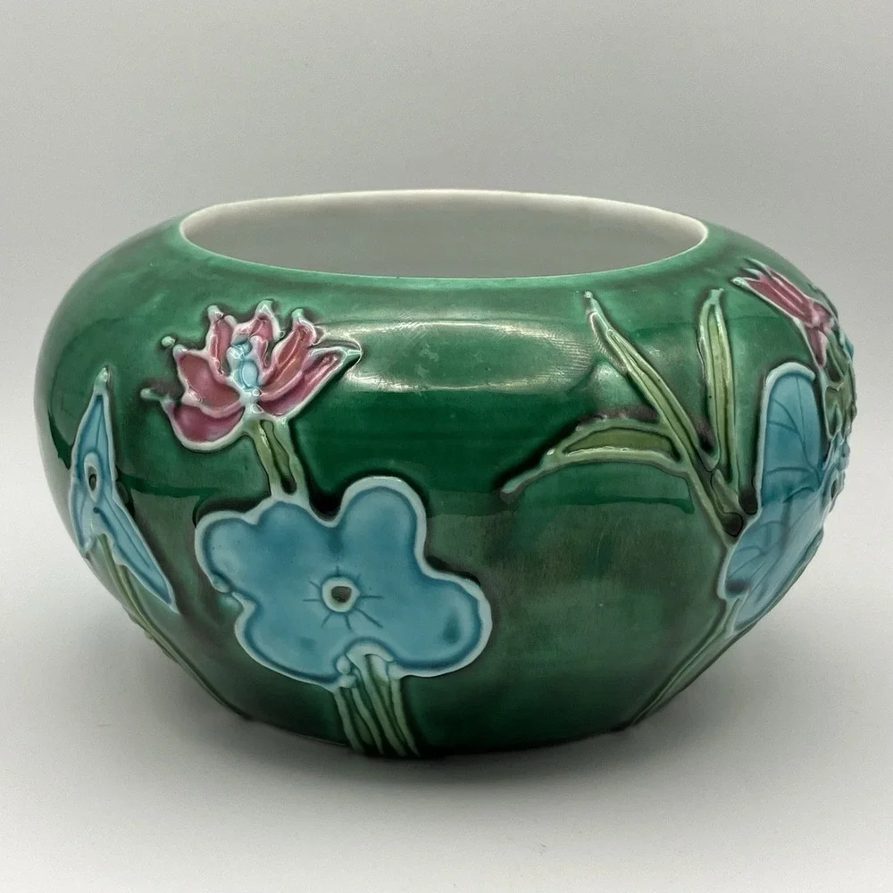 Chinese Fahua-Style Relief Porcelain Bowl w/ Crane &‎ Lotus - Kangxi Mark